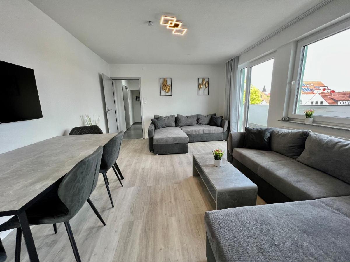 Nujen- Und Zuffenhausen Apartment *
