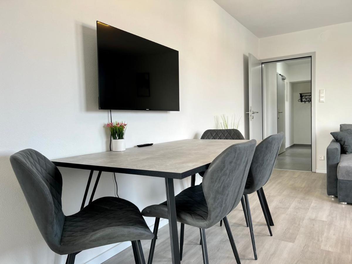 Nujen- Und Zuffenhausen Apartment